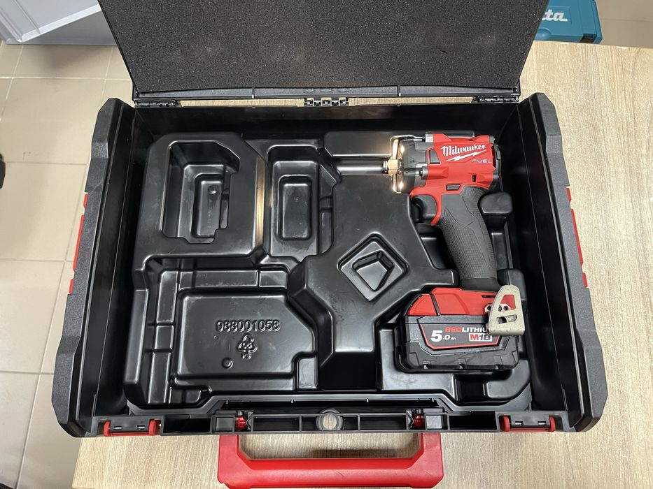 Milwaukee M18 FIW2F12 (2855-20) / гайковерт Мілвокі 339Nm 1/2