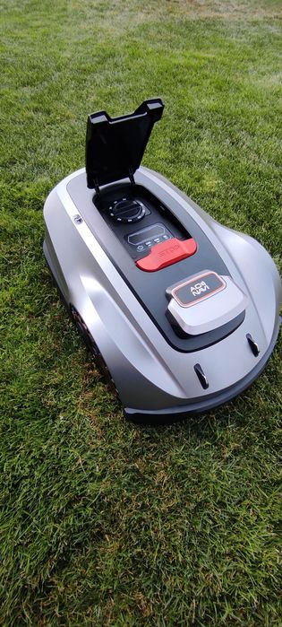 Robot koszący Sunseeker X3 PLUS RTK do 1200m2 kosiarka automatyczna