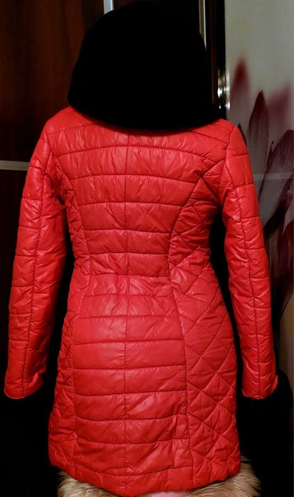 Зимова жіноча куртка (S-M)