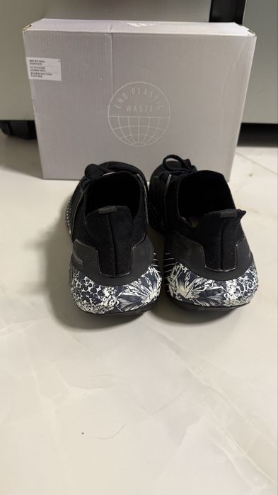 Кроссовки Adidas ultraboost, 26,5 см