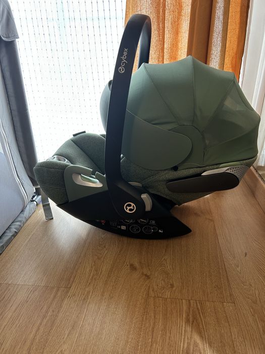 Ovo Cybex Cloud T com redutor, capa e adaptadores