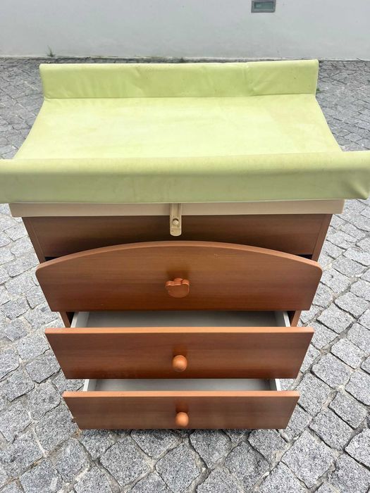 Berço /Cama e Móvel Banheira  Pre Natal