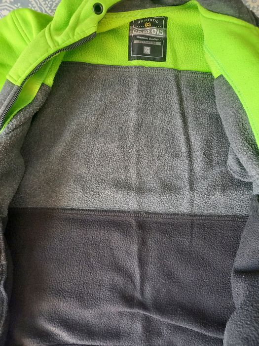 Rozpinana bluza z kapturem 158
