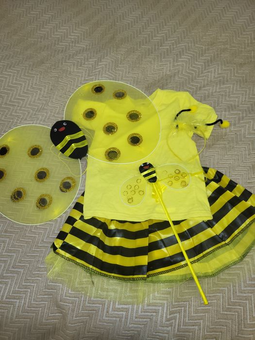 Крильця, обруч, спідничка