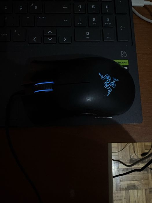 Rato razer  praticamente novo