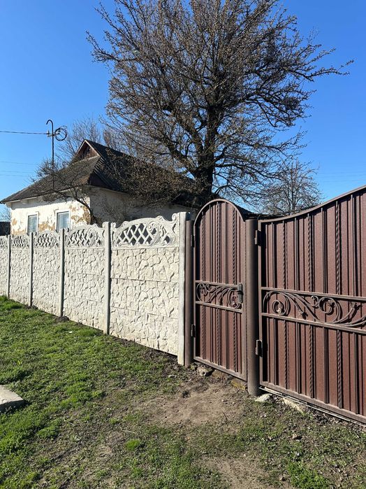 Продаж земельної ділянкиз старим будинком\с.Піщана