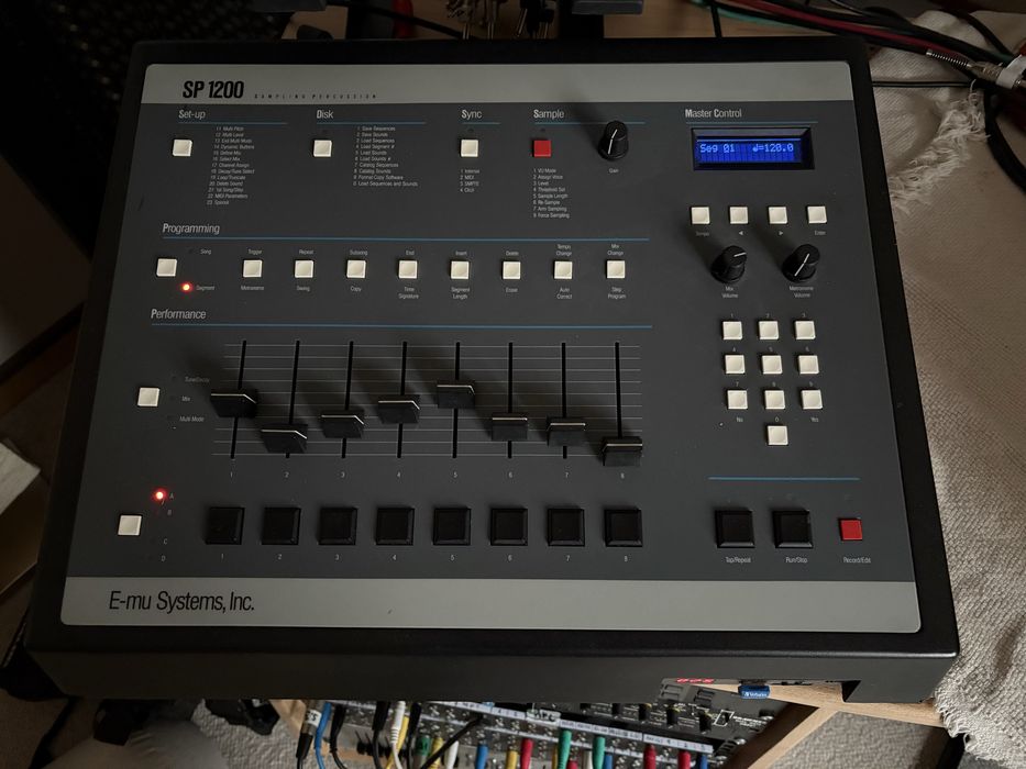 Emu Sp 1200 Sampler Legenda