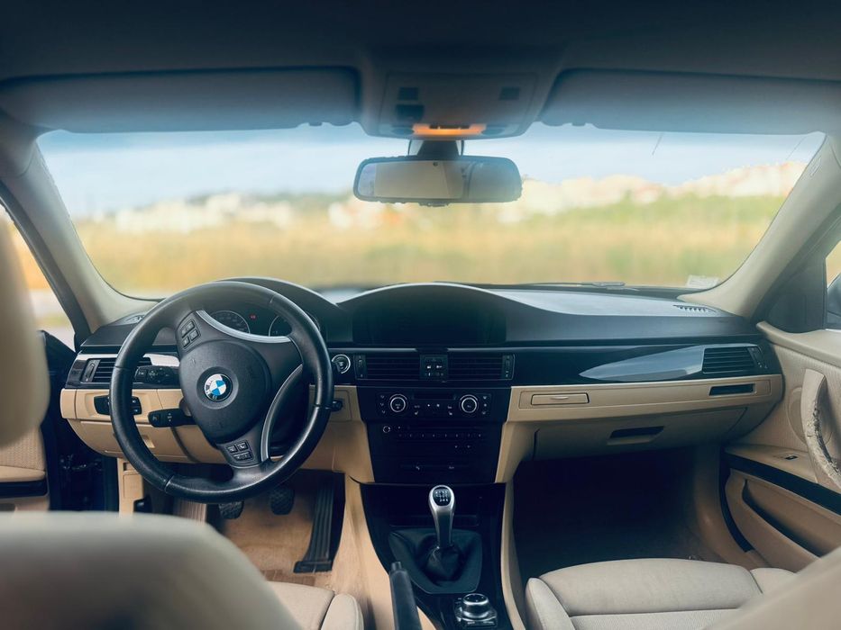 BMW 320D ano 2011