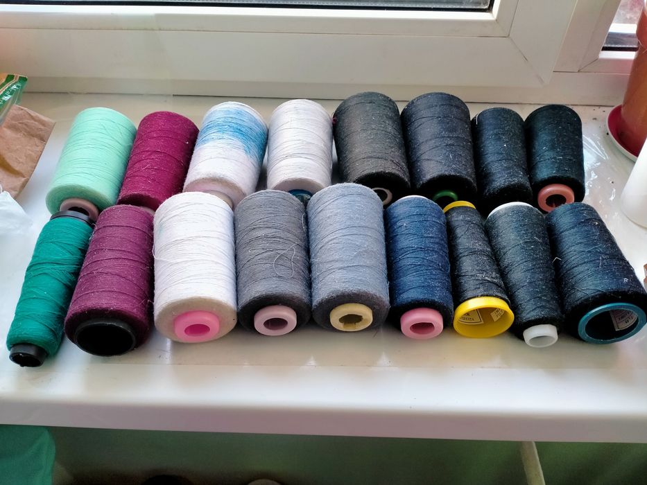 Бобина швейных ниток ниток