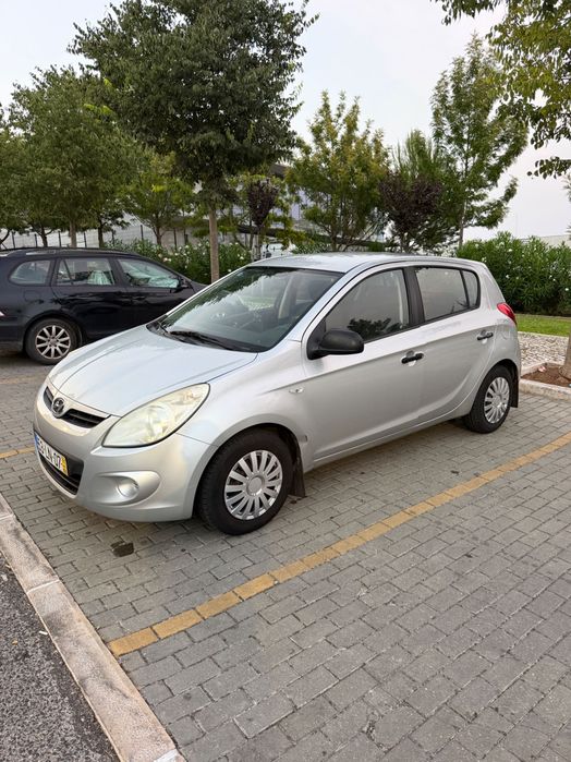 Hyundai I20 em bom estado