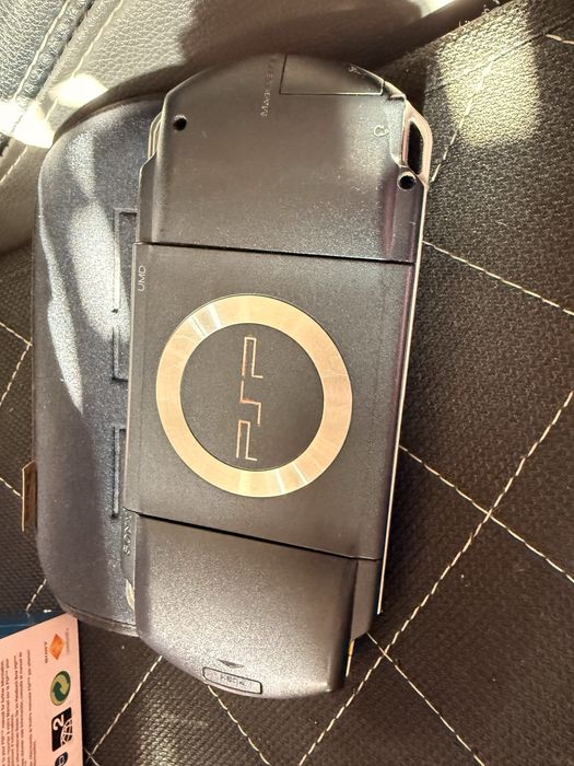 PlayStation Portable PSP-1004 Gigapack