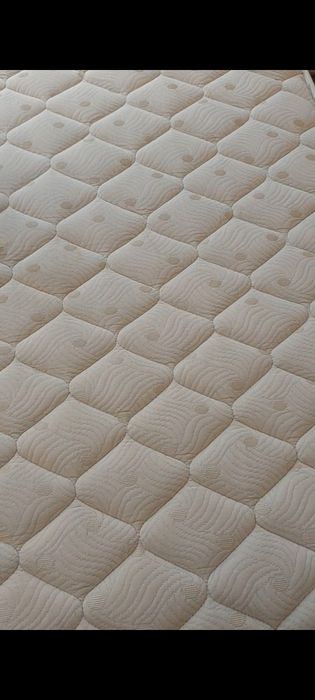 Limpeza Tapetes, Alcatifas, Sofás, Colchões  e Estofos Auto