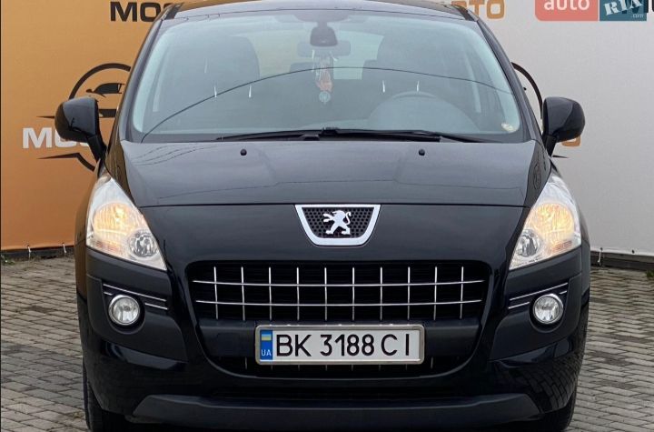 Продаж Пежо 3008 1.6 дизель