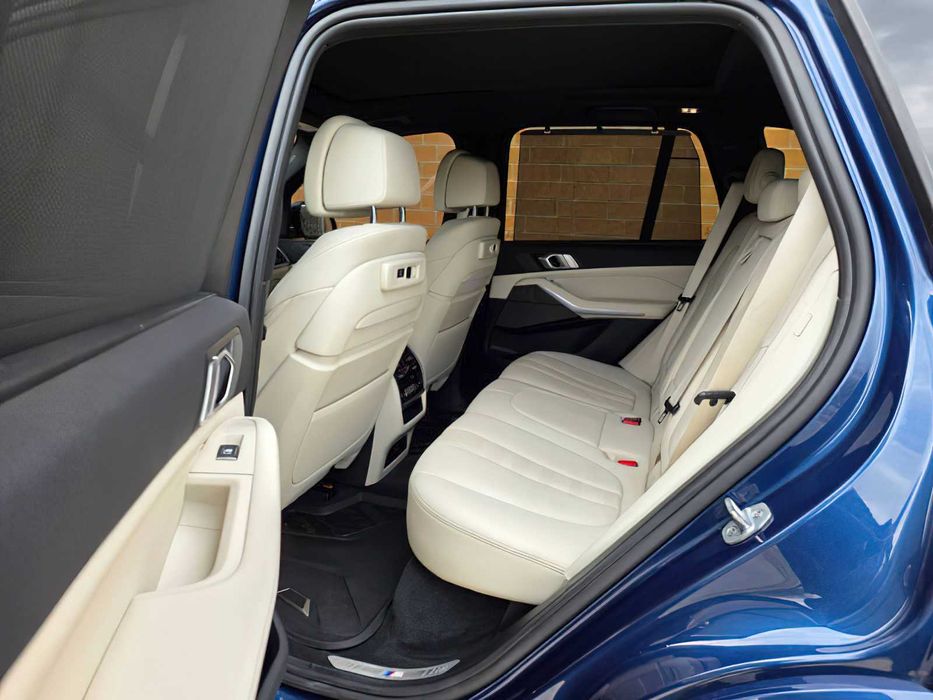 BMW X5 xDrive50i      2019