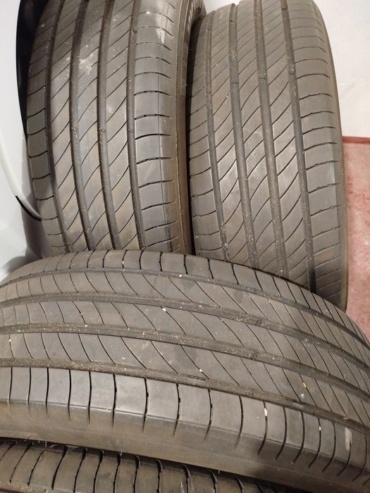 Продам  Шини    мешелін