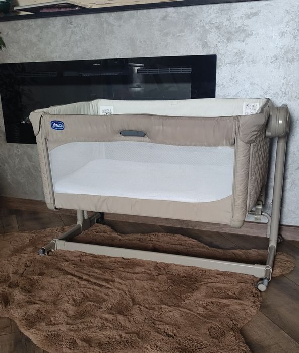 Дитяче приставне ліжечко chicco