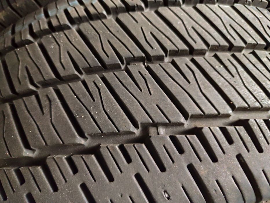 Pneus 215/70r15C Barum (Continental) 70% piso
