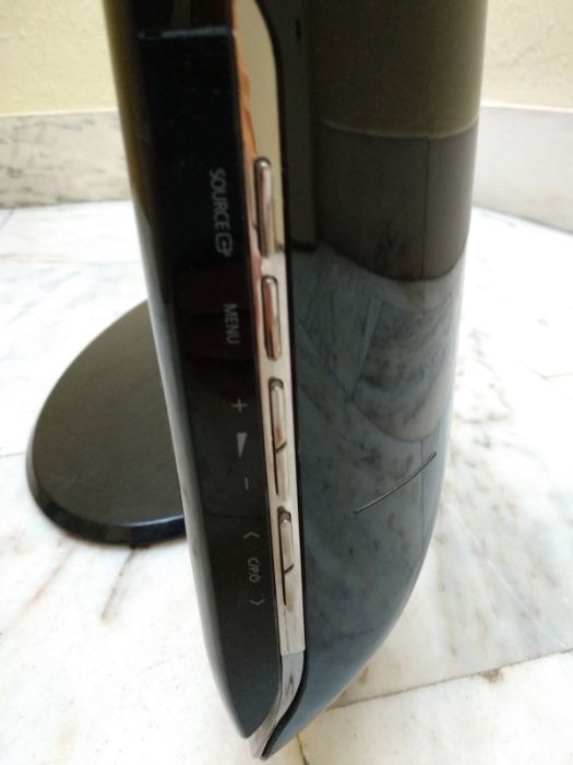 Televisão Samsung LCD 37'' - Para arranjo ou peças
