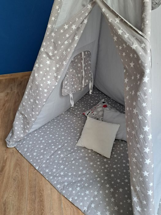 Szary w gwiazdki namiot tipi z wysyłką