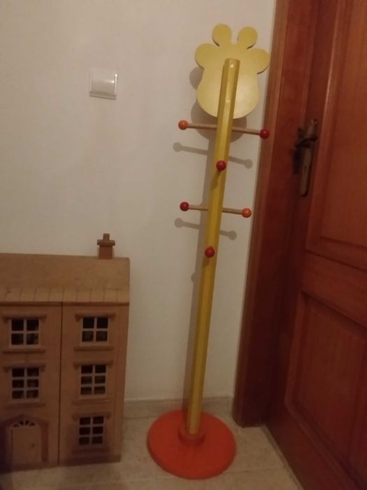 Cabide de quarto de criança