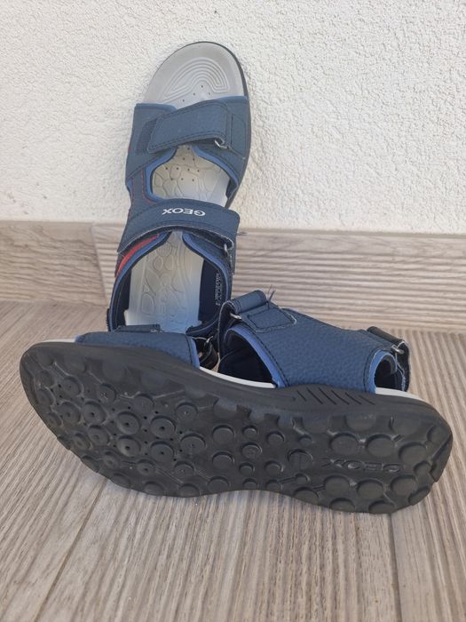 Sandálias Geox de criança (T32)