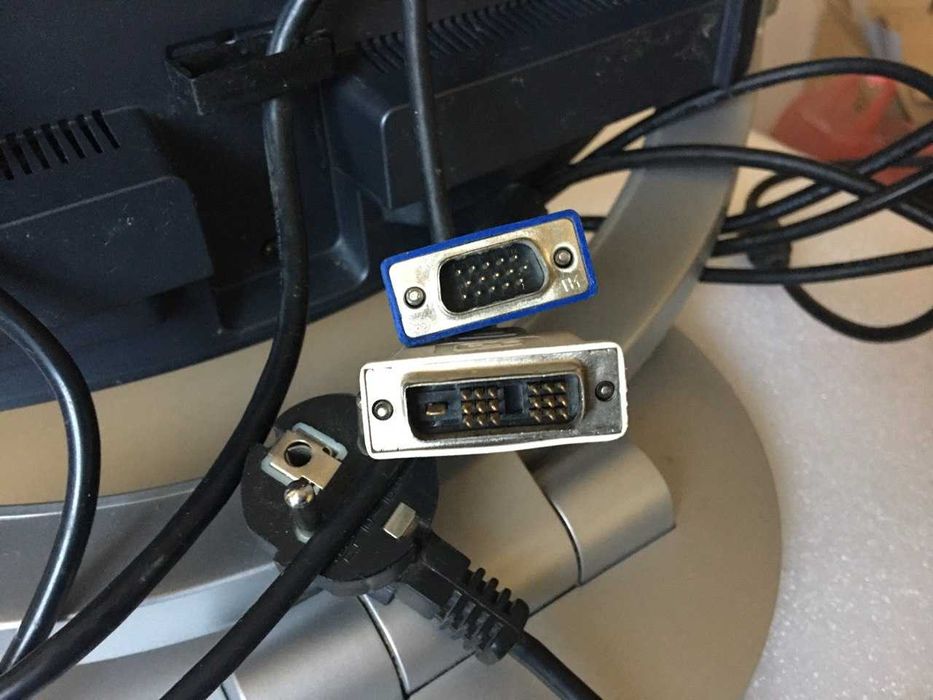 Продам монітор Sony SDM-HX73 17``