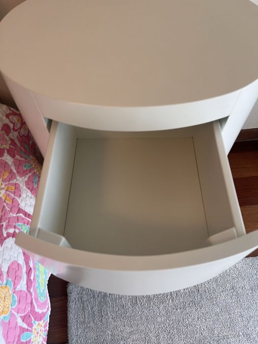 Mesas de cabeceira exclusivas