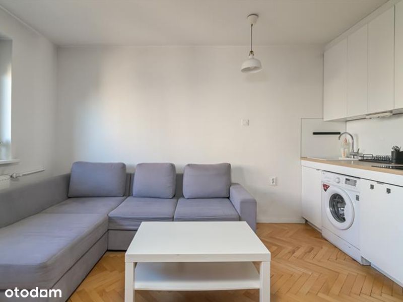 Sprzedam bezpośrednio kawalerkę 25m2 przy Olivia Buisness Center i UG