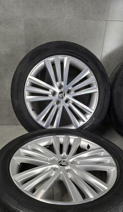 Koła 235 50R19 Skoda 5x112 ET 43