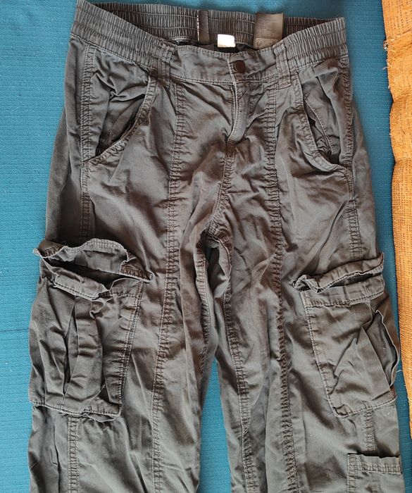 Spodnie damskie bojówki.