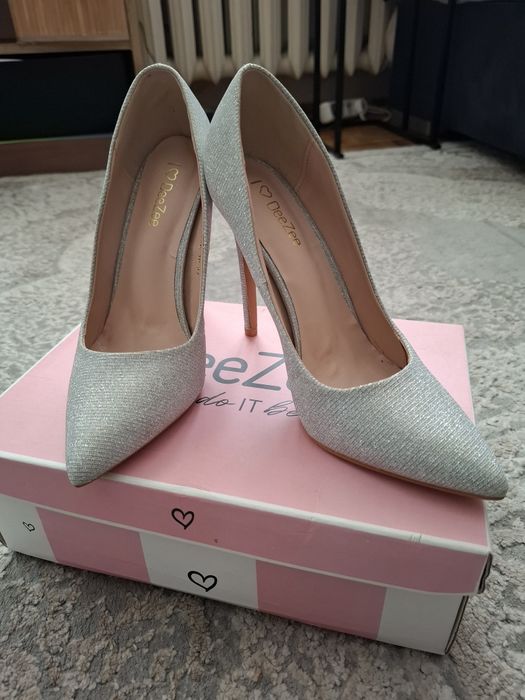 Szpilki brokatowe srebrne