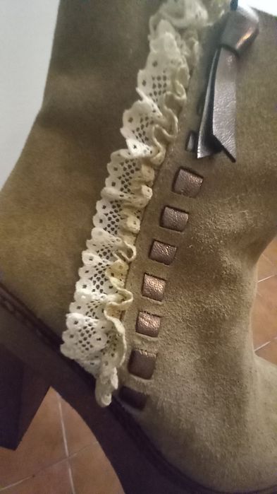 Botas em pele como novas 36