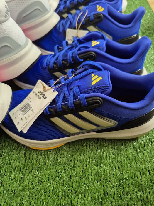 Оригінальне взуття оптом Adidas(Оригінал)40-47