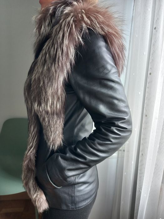 Жіноча куртка, зима.