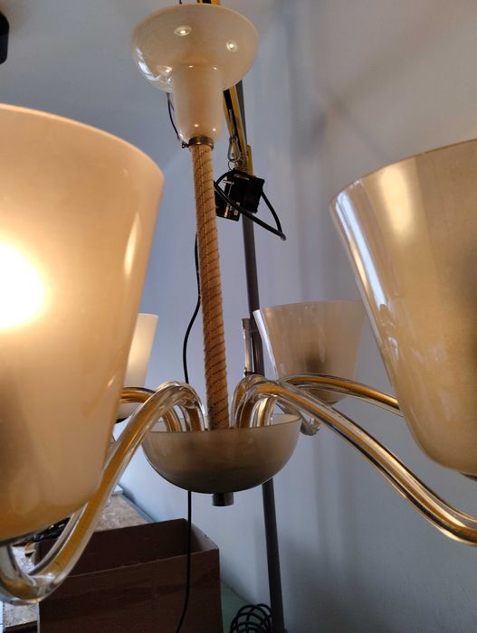 Żyrandol 6 lamp . Piękny !