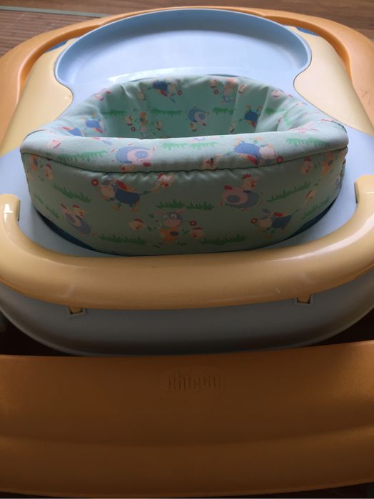 Andarilho chico em razoavel estado