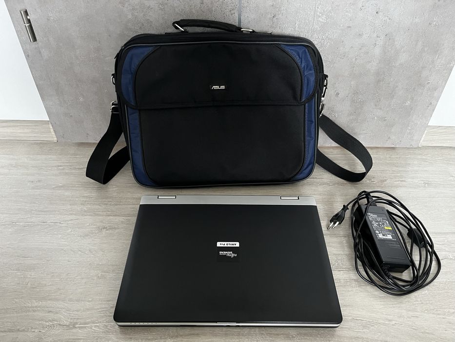 Laptop Fujitsu Siemens Amilo Pro + torba