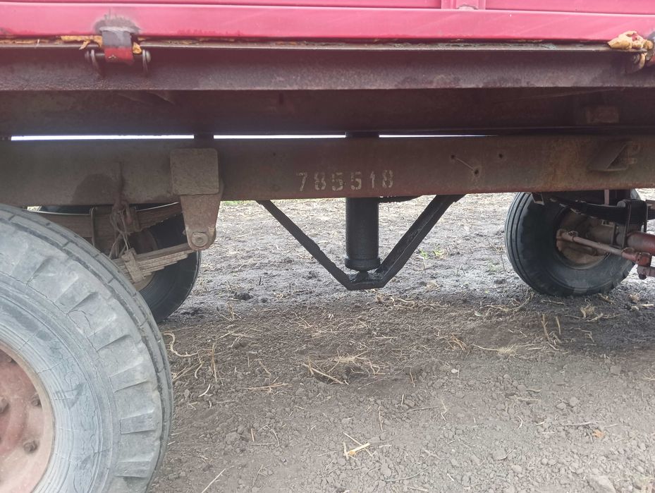 Продам тракторний причіп 2 птс4