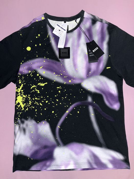 Wyprzedaż T-shirt męski Boss.