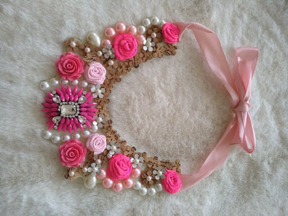 Colar Artesanal com Pedras