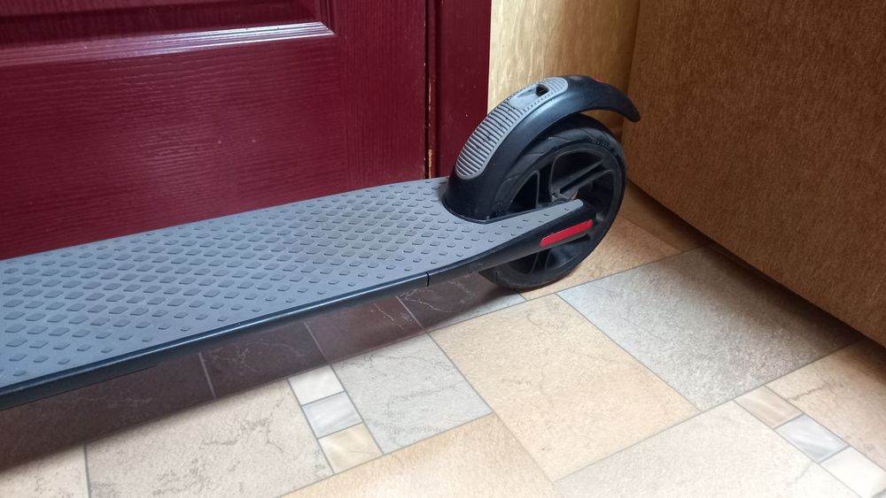 Продам электросамокат Segway ninebot