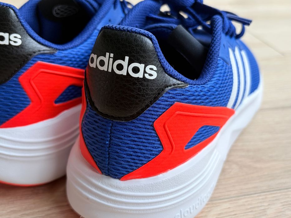 Buty Adidas  do biegania  r. 44 2/3