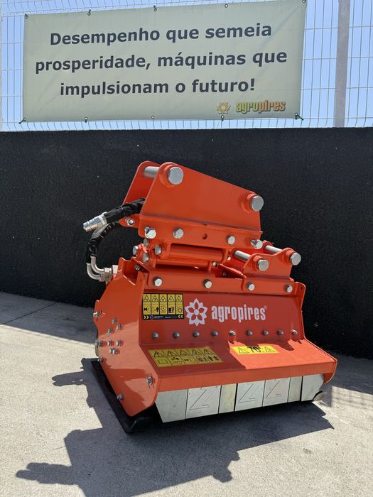 Triturador de martelos para retro escavadora