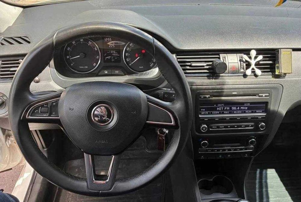Skoda Rapid 1.6 MPI+гбо 2014 рідна фарба