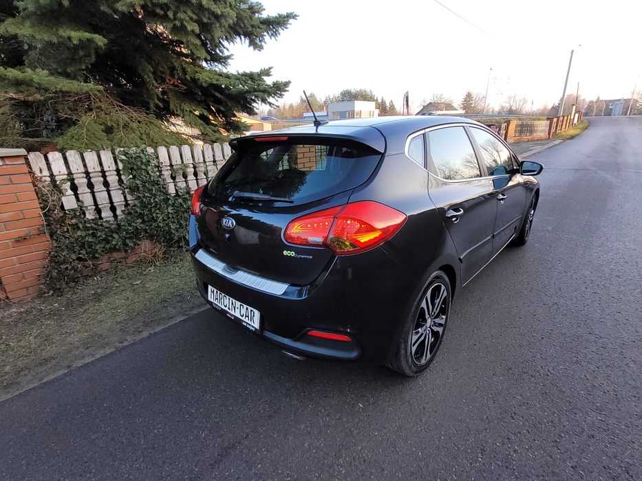 Kia ceed 1.6 b 135 KM Alu Klimatron Navi Kamera Led Serwis !!