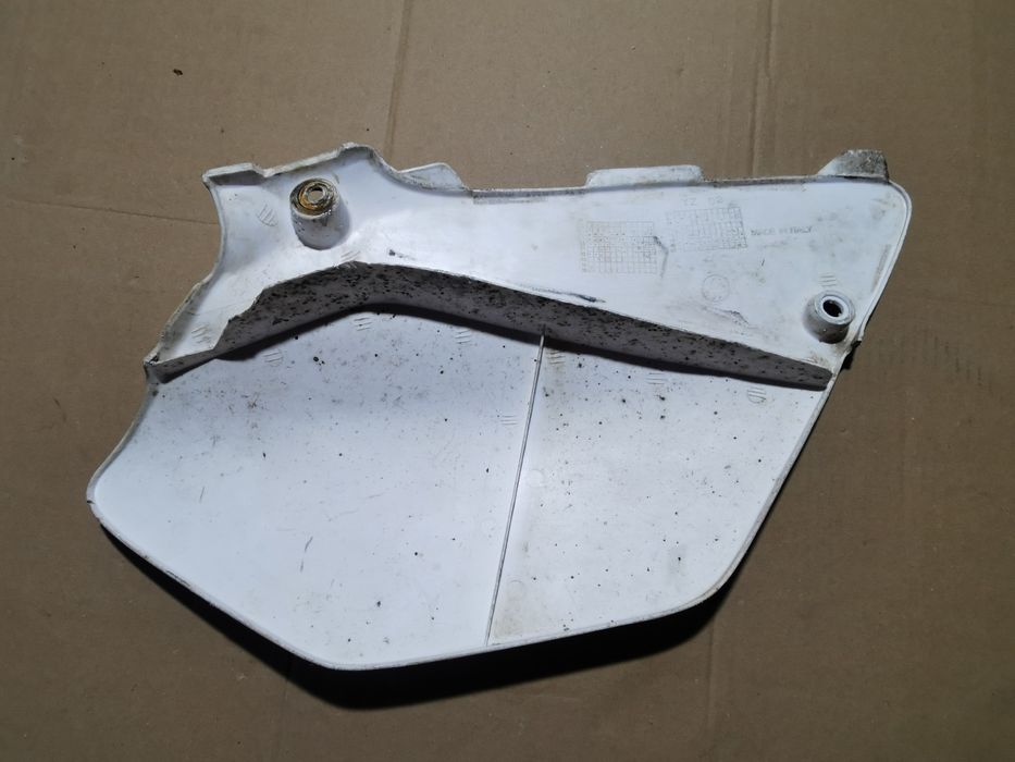 Yamaha yz 125 osłona owiewka panel tył lewy