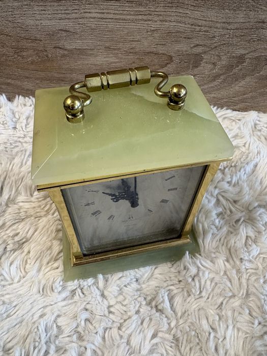 zegar kominkowy z mosiądzu i zielonego kamienia