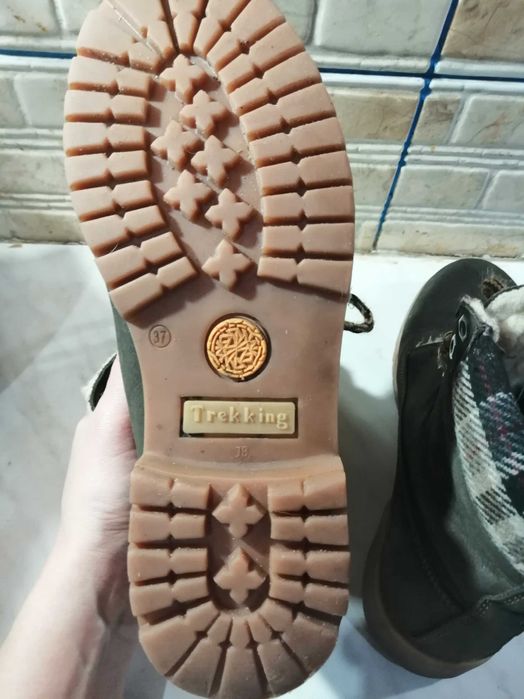 Зимові ботинки жіночі