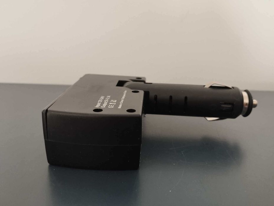 Eletrand 2-gniazdkowy adapter zapalniczki 12/24V DC dwa porty USB