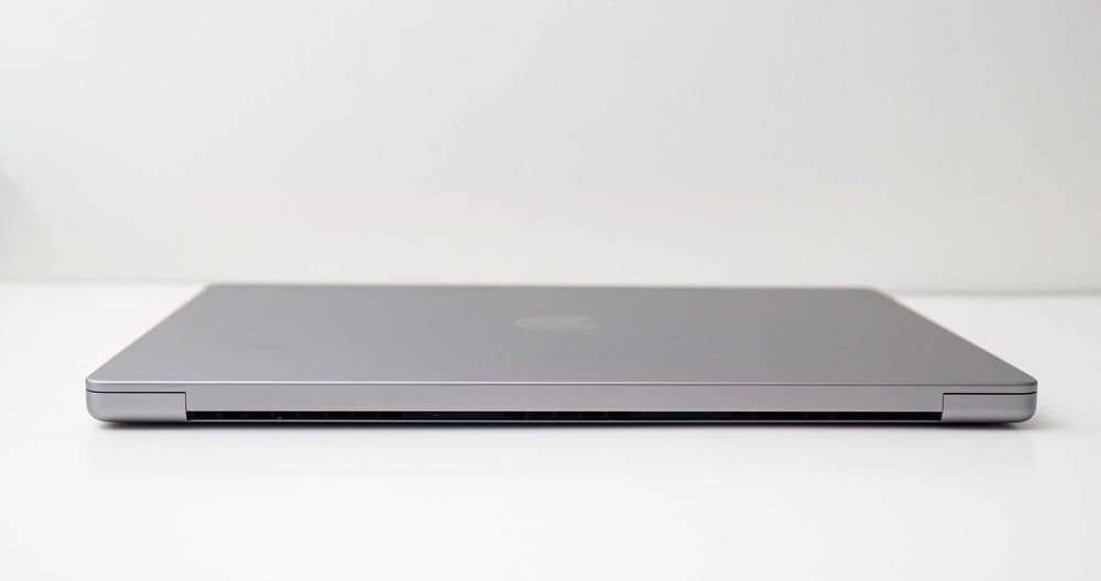 MACBOOK 16 pro M1 max